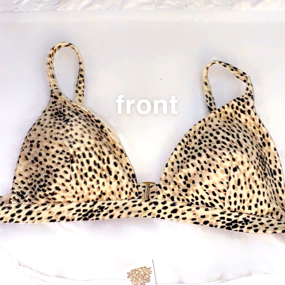 HOLLISTER LEOPARD TRIANGLE BIKINI TOP !! 🐆